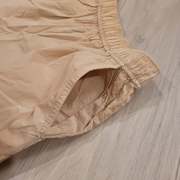 TNA | Aritzia Claremont 3" Short | Sz. XS - Picture 3 of 5